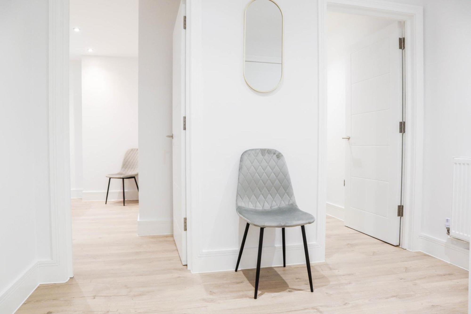 Modern 1-Bed Apartment In Buckinghamshire With Free Wifi, Parking & Garden High Wycombe Esterno foto