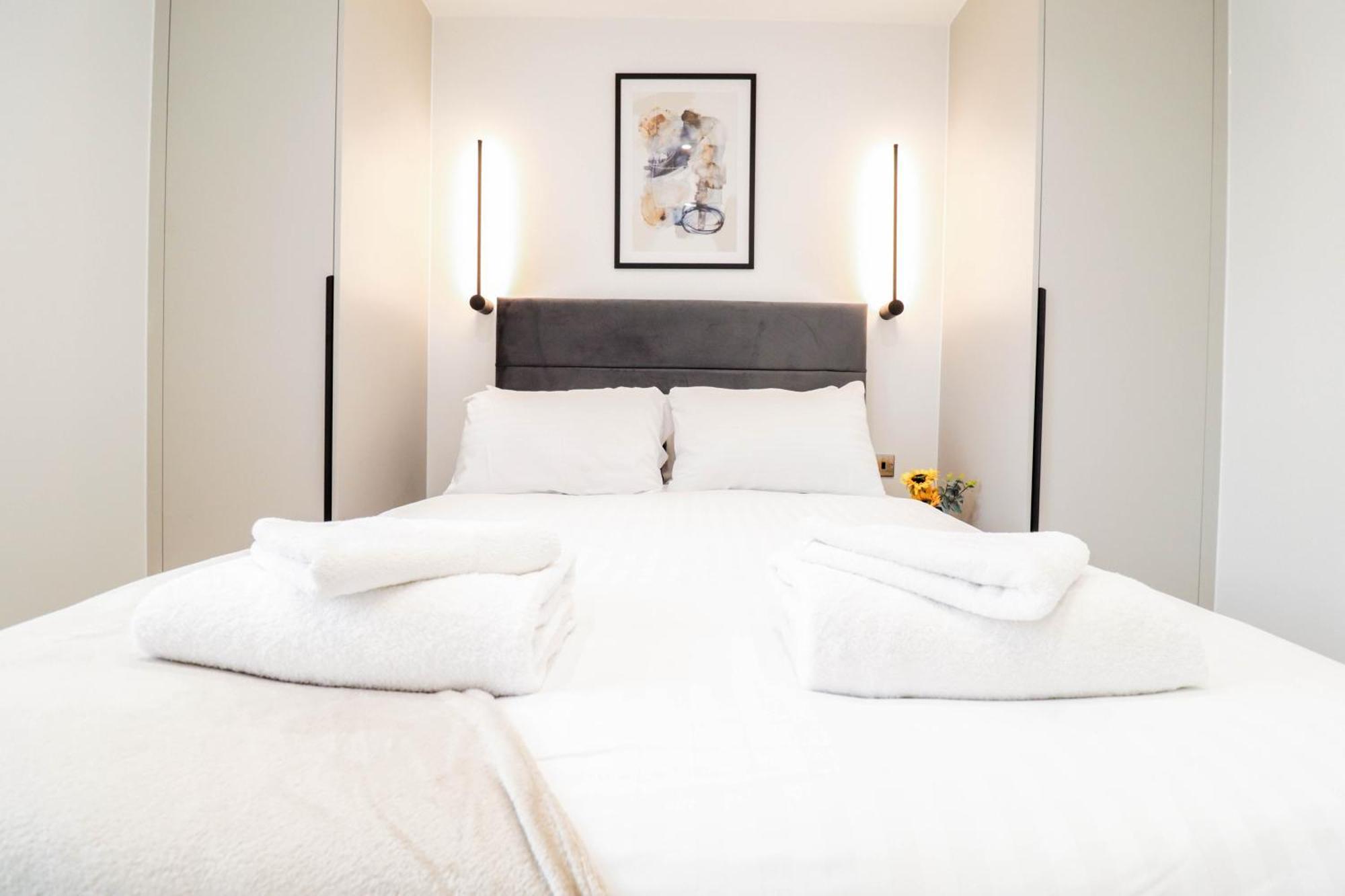Modern 1-Bed Apartment In Buckinghamshire With Free Wifi, Parking & Garden High Wycombe Esterno foto