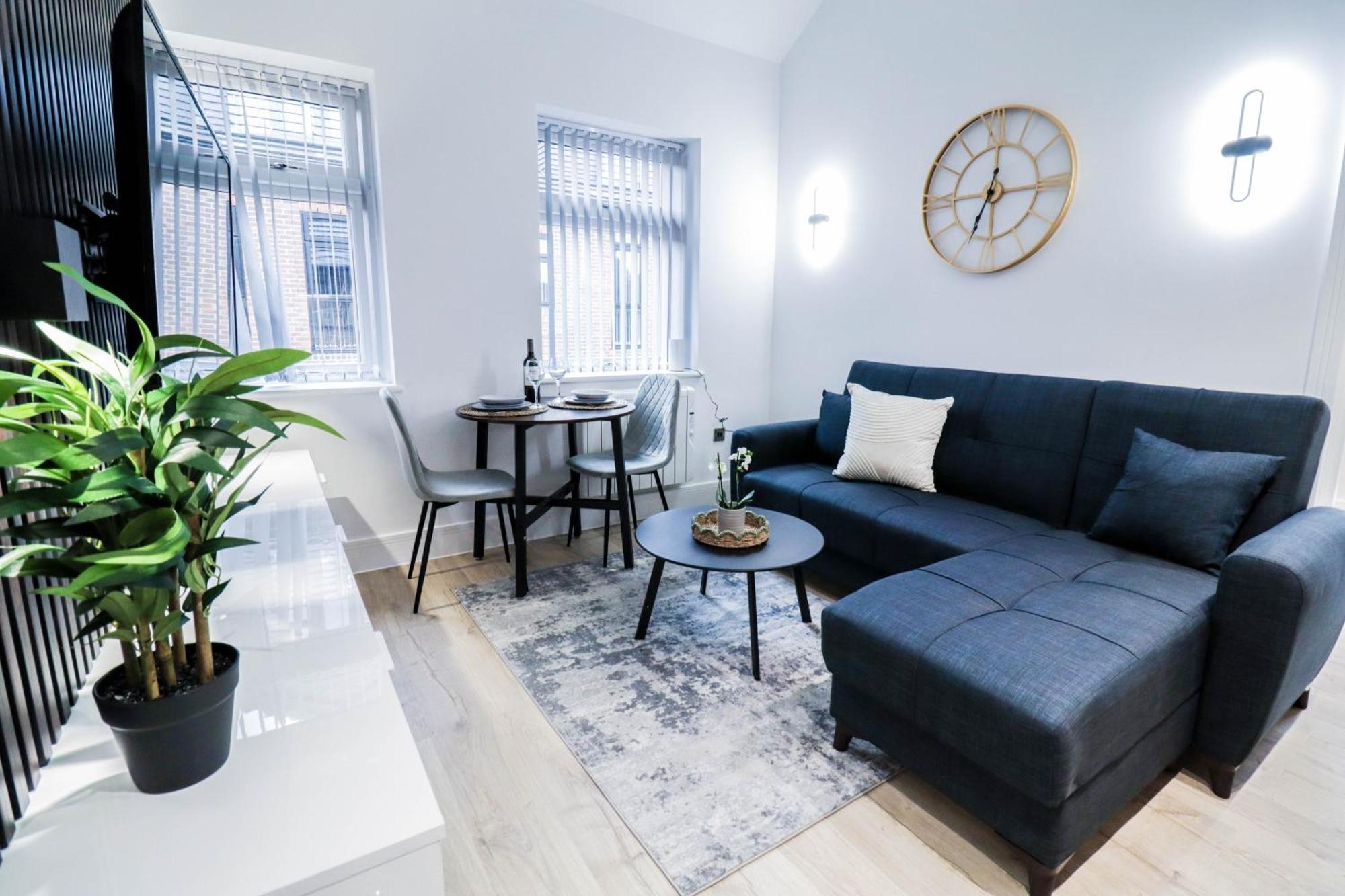 Modern 1-Bed Apartment In Buckinghamshire With Free Wifi, Parking & Garden High Wycombe Esterno foto