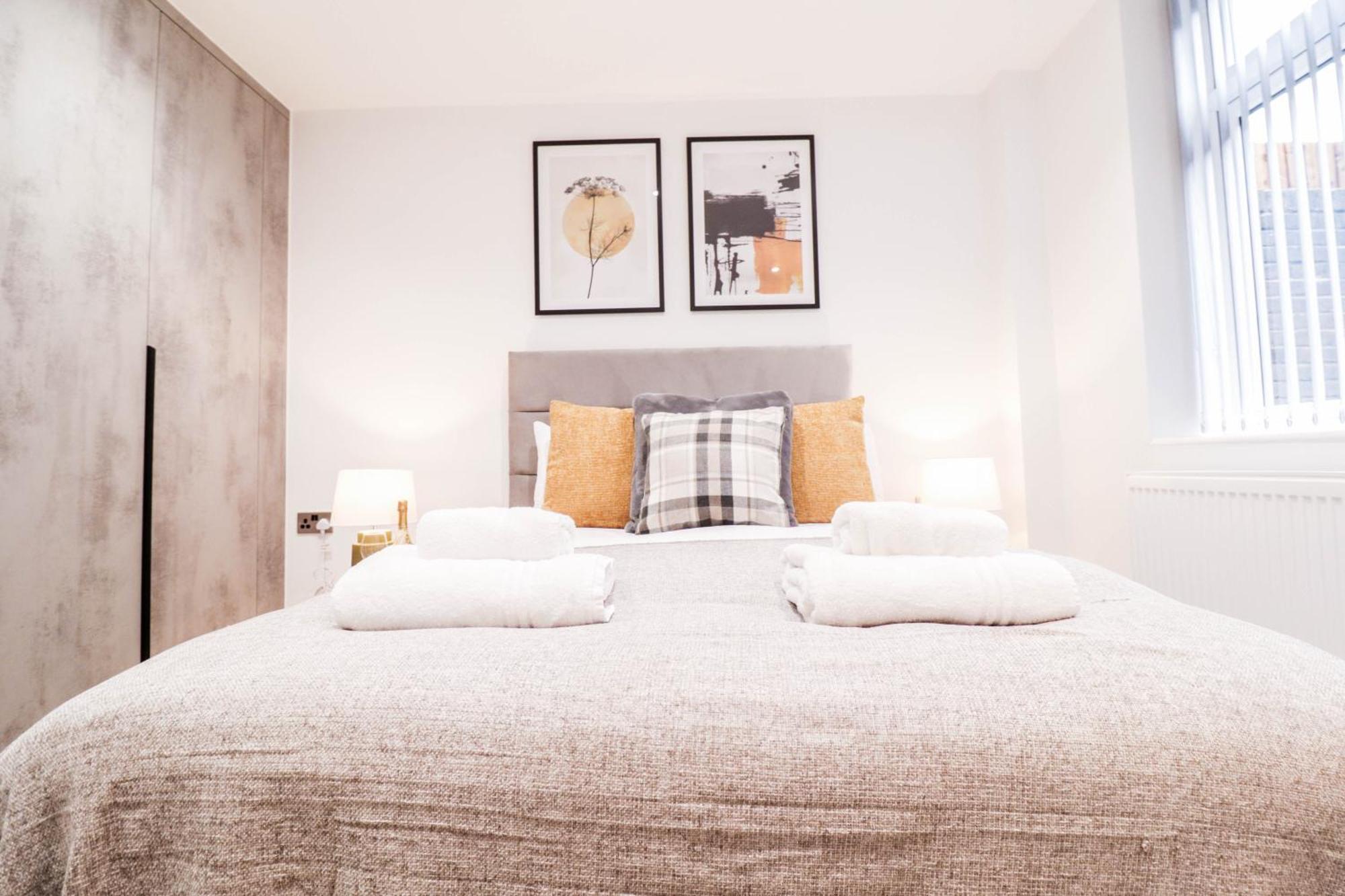 Modern 1-Bed Apartment In Buckinghamshire With Free Wifi, Parking & Garden High Wycombe Esterno foto