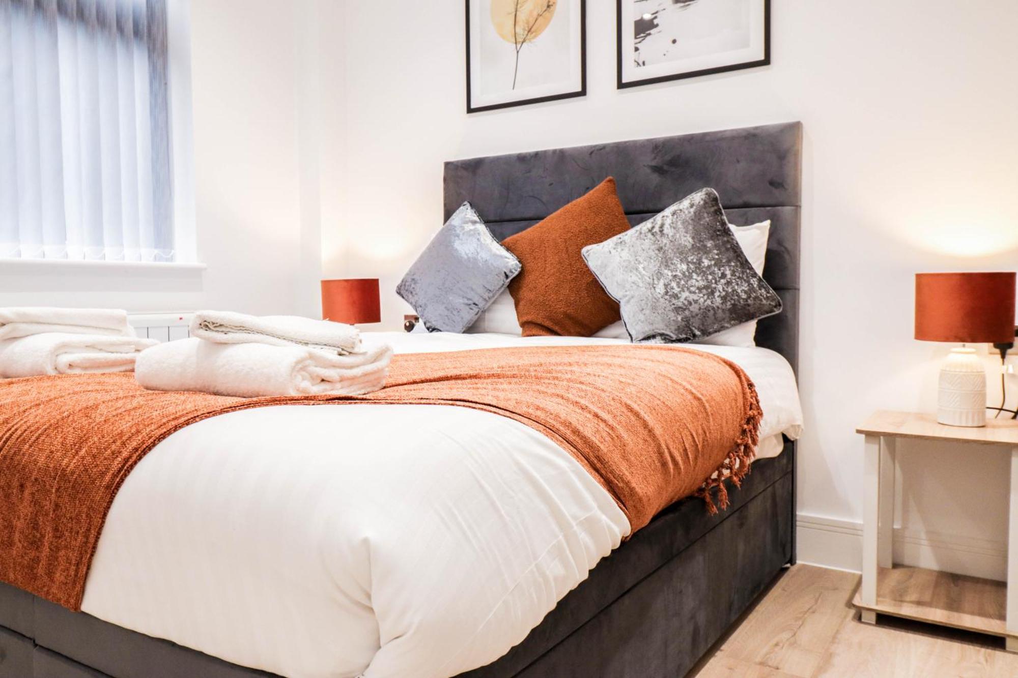 Modern 1-Bed Apartment In Buckinghamshire With Free Wifi, Parking & Garden High Wycombe Esterno foto