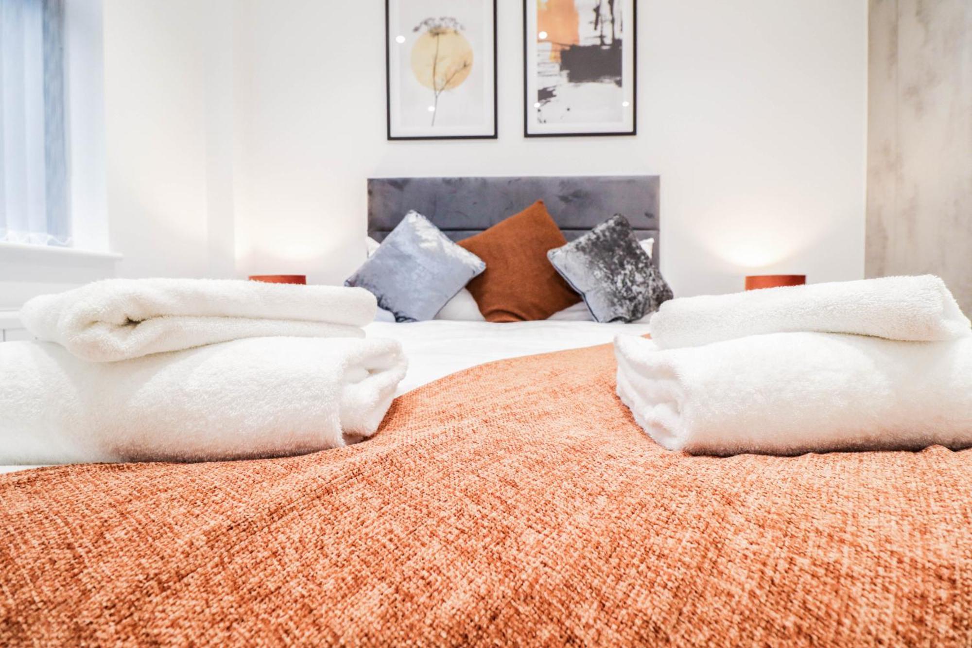 Modern 1-Bed Apartment In Buckinghamshire With Free Wifi, Parking & Garden High Wycombe Esterno foto