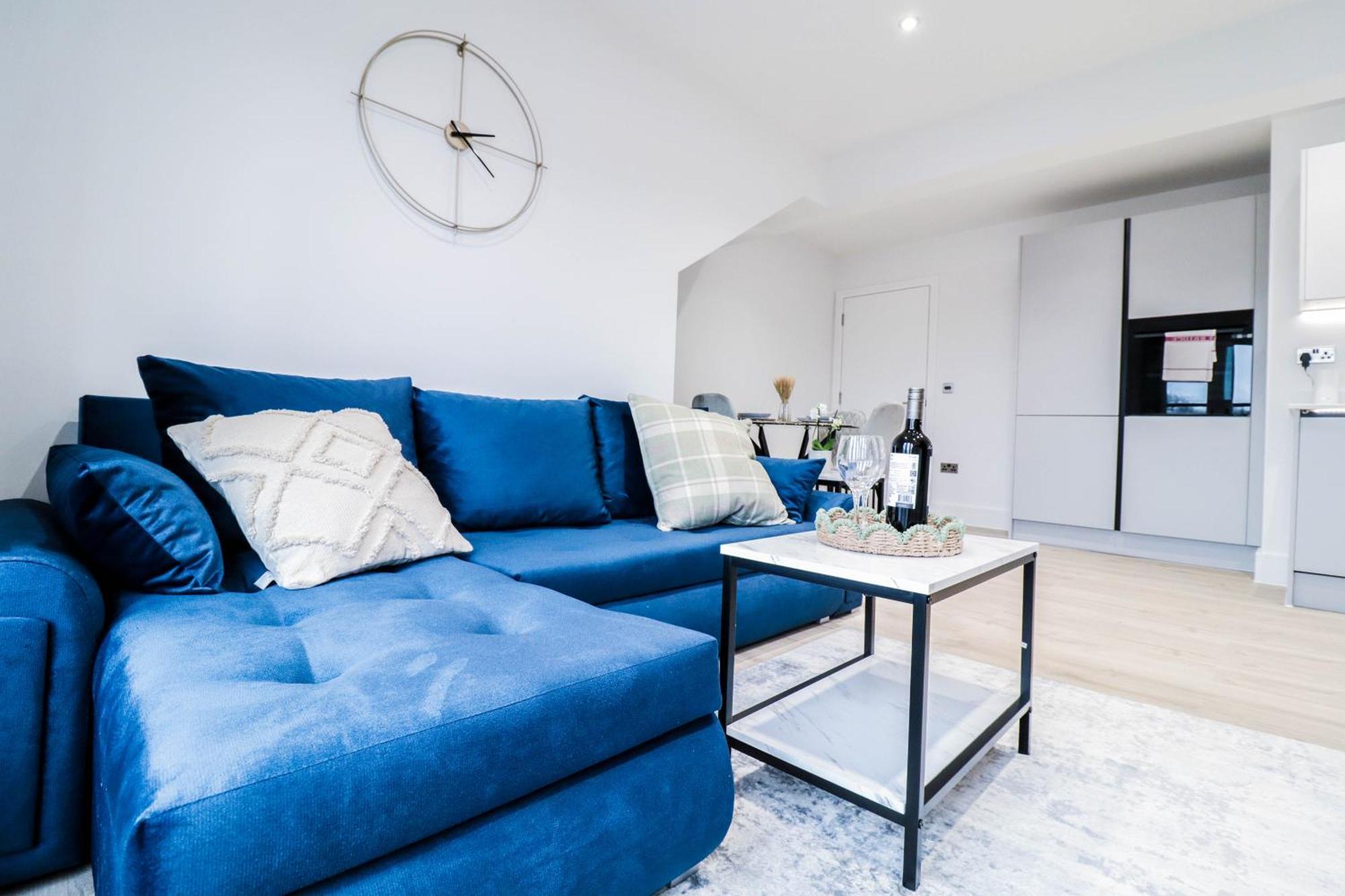 Modern 1-Bed Apartment In Buckinghamshire With Free Wifi, Parking & Garden High Wycombe Esterno foto