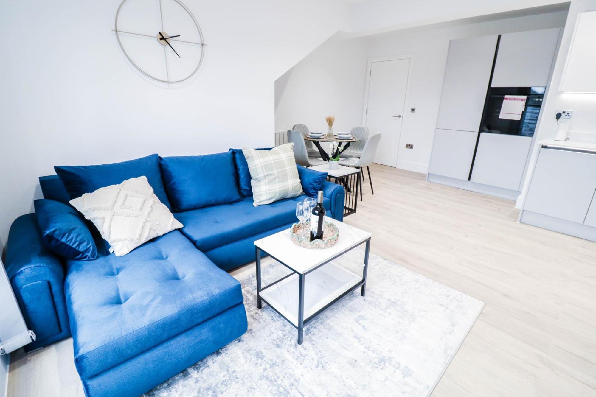 Modern 1-Bed Apartment In Buckinghamshire With Free Wifi, Parking & Garden High Wycombe Esterno foto