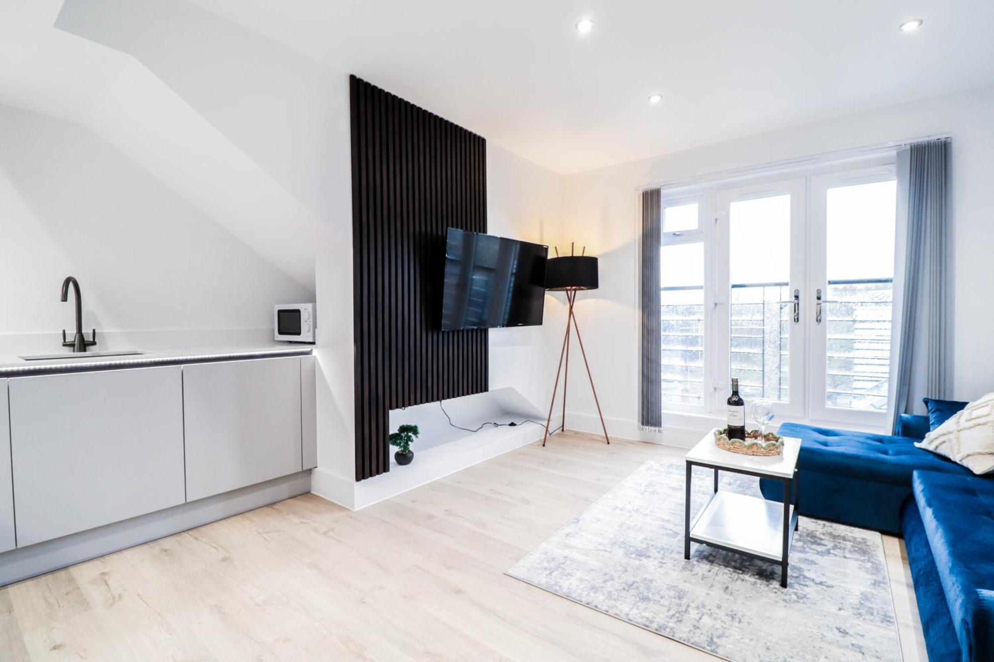 Modern 1-Bed Apartment In Buckinghamshire With Free Wifi, Parking & Garden High Wycombe Esterno foto